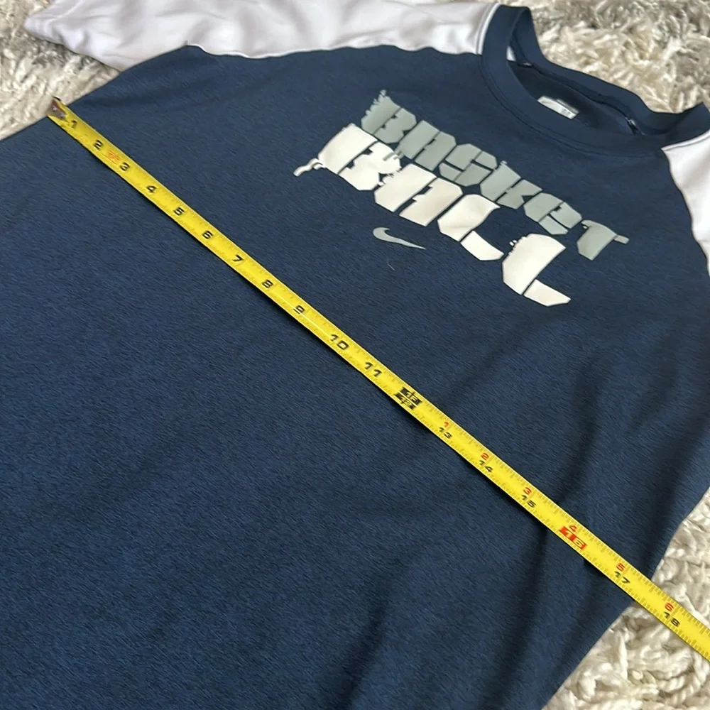 Nike Basketball Shirt Size Medium Short Sleeve Blue